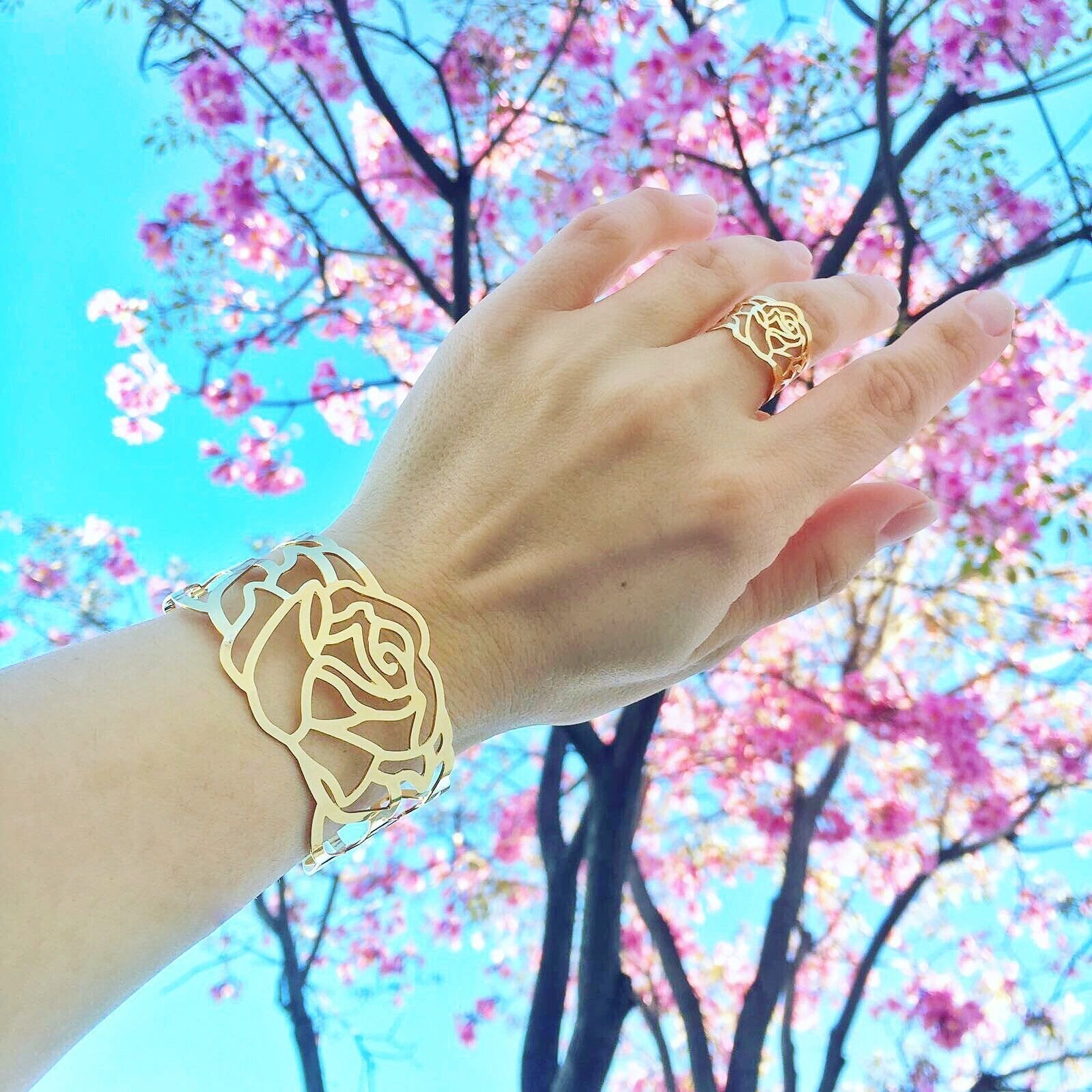 18k GLDelicate Rose Cuff - Donna Italiana ®