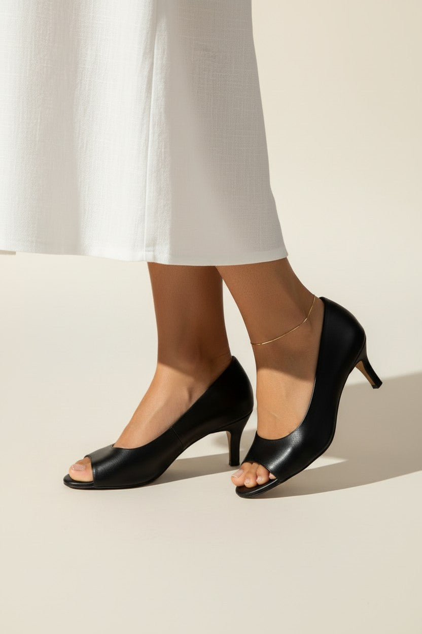 delicate gold anklet, thin gold ankle chain, minimalist anklet, dainty gold anklet, 18k gold anklet, simple ankle chain, everyday gold anklet, gold anklet with heels