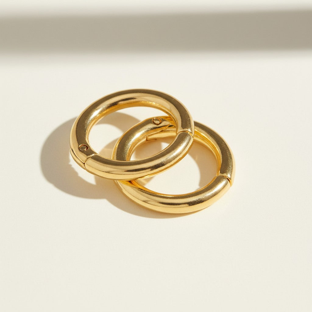 gold seamless hoop earrings set, minimalist hoop earrings two sizes, hoops for charms, hinged hoop earrings gold, small and large gold hoops, customizable charm hoop earrings, everyday seamless hoops