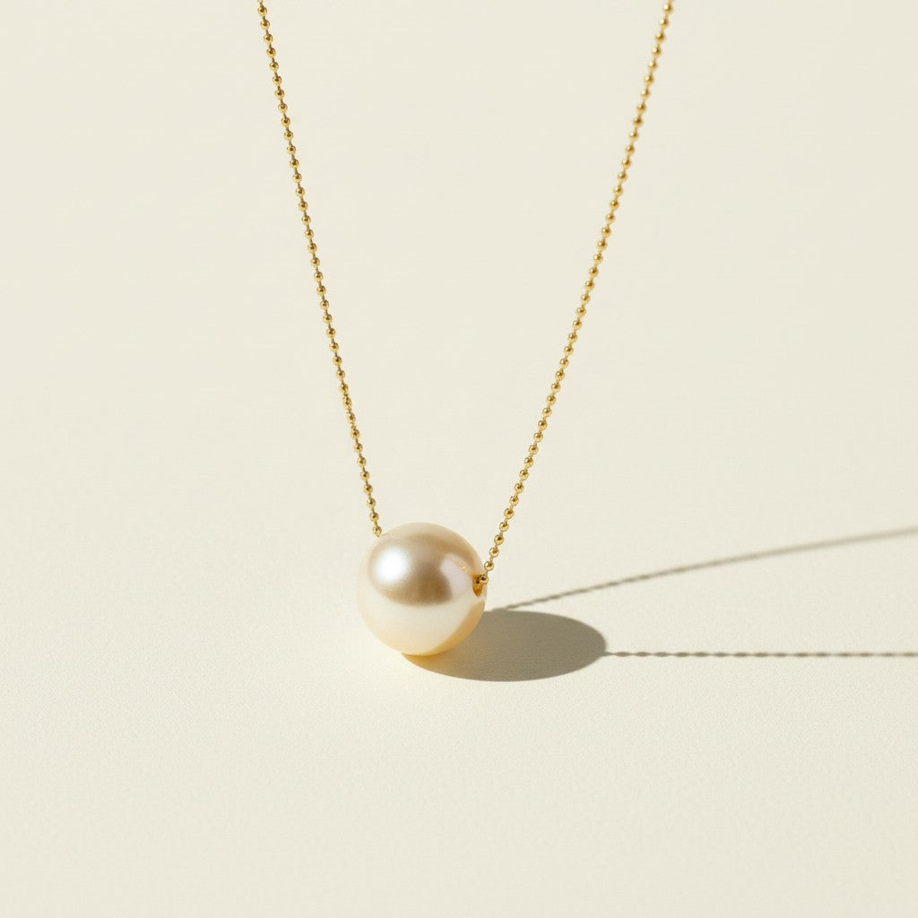 single pearl pendant necklace, pearl necklace gold chain, 18K gold overlay pearl necklace, minimalist pearl jewelry, bead chain pearl necklace, classic pearl pendant, delicate pearl necklace, pearl necklace detail