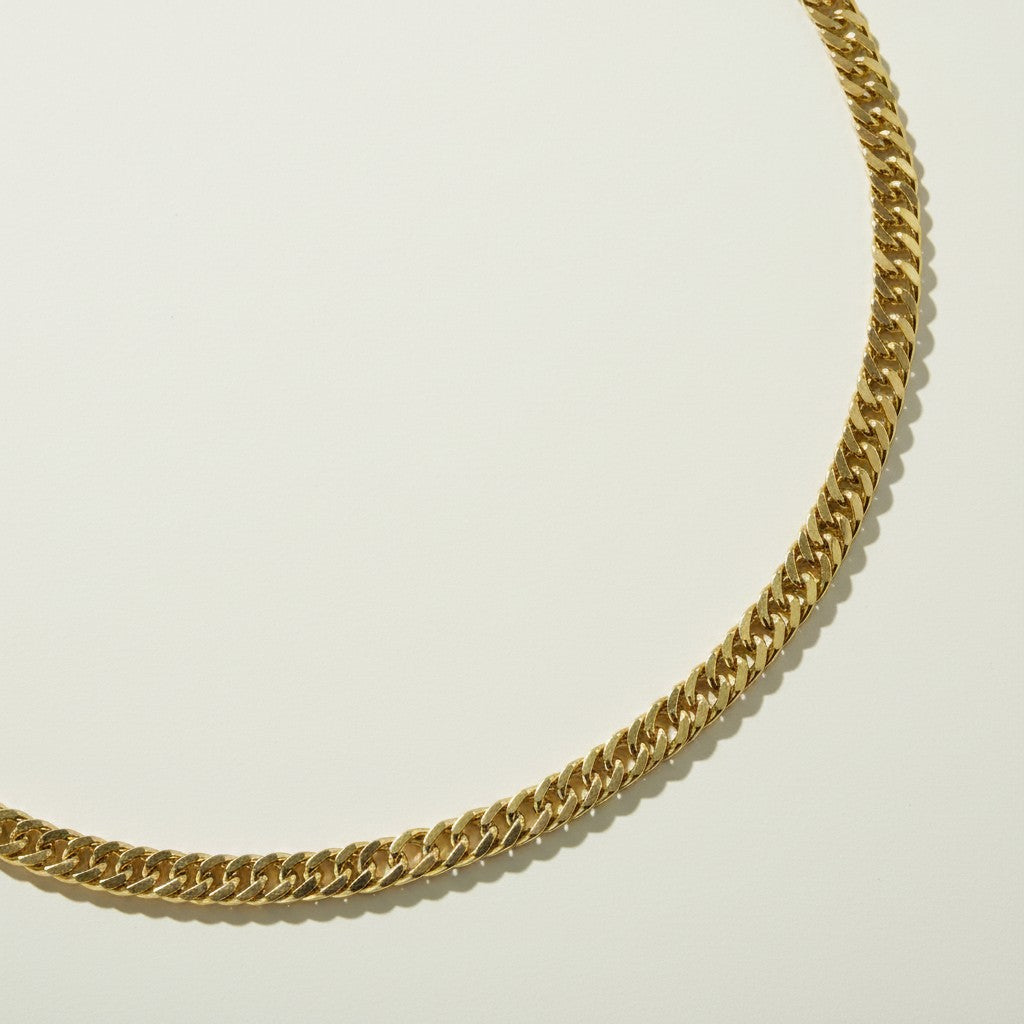 gold herringbone necklace, flat chain necklace, herringbone chain gold, sleek gold necklace, adjustable gold necklace, layering chain necklace, high shine gold jewelry, classic gold necklace