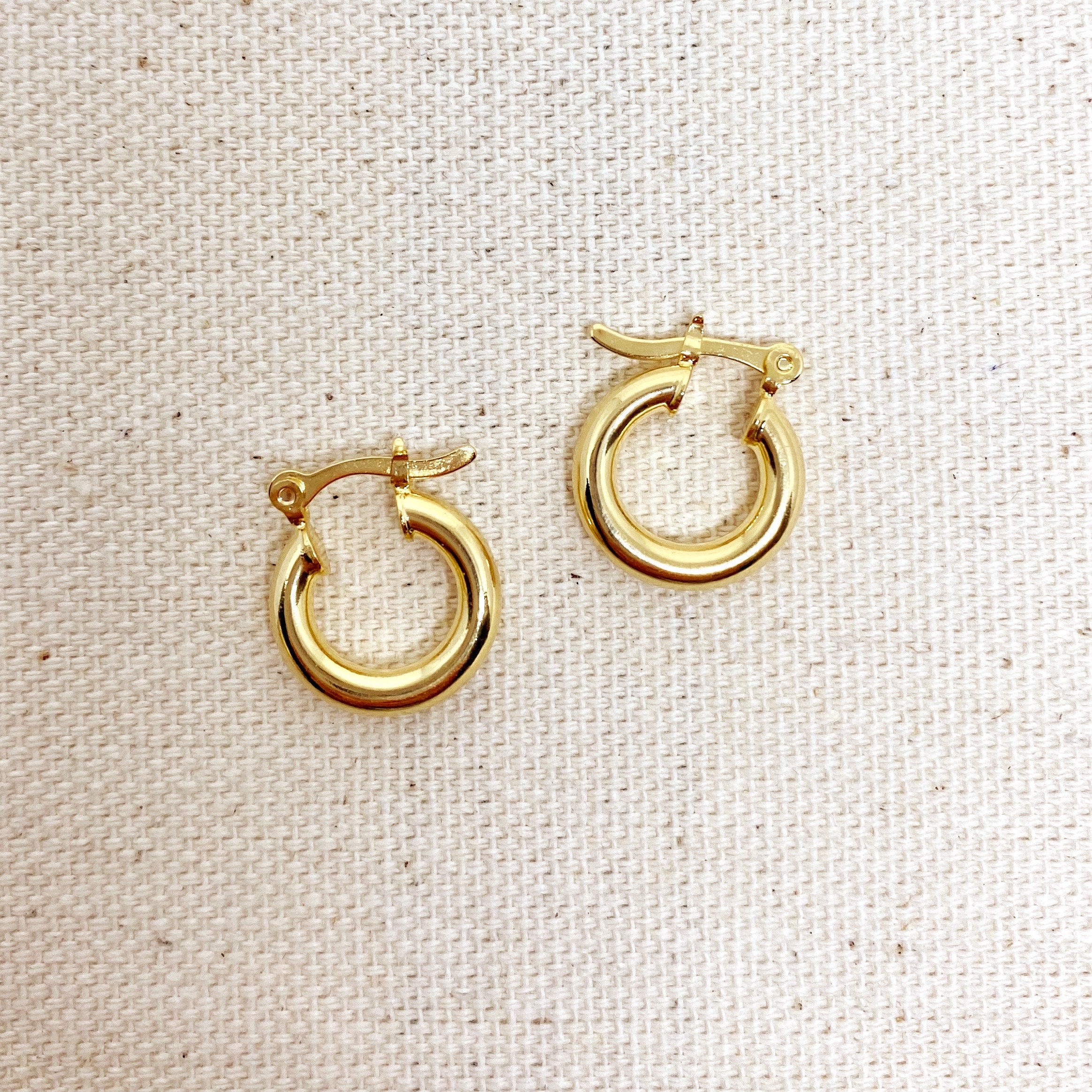 GoldFi Very Light 18k Gold Filled Medium Thick Selena Hoop Earrings