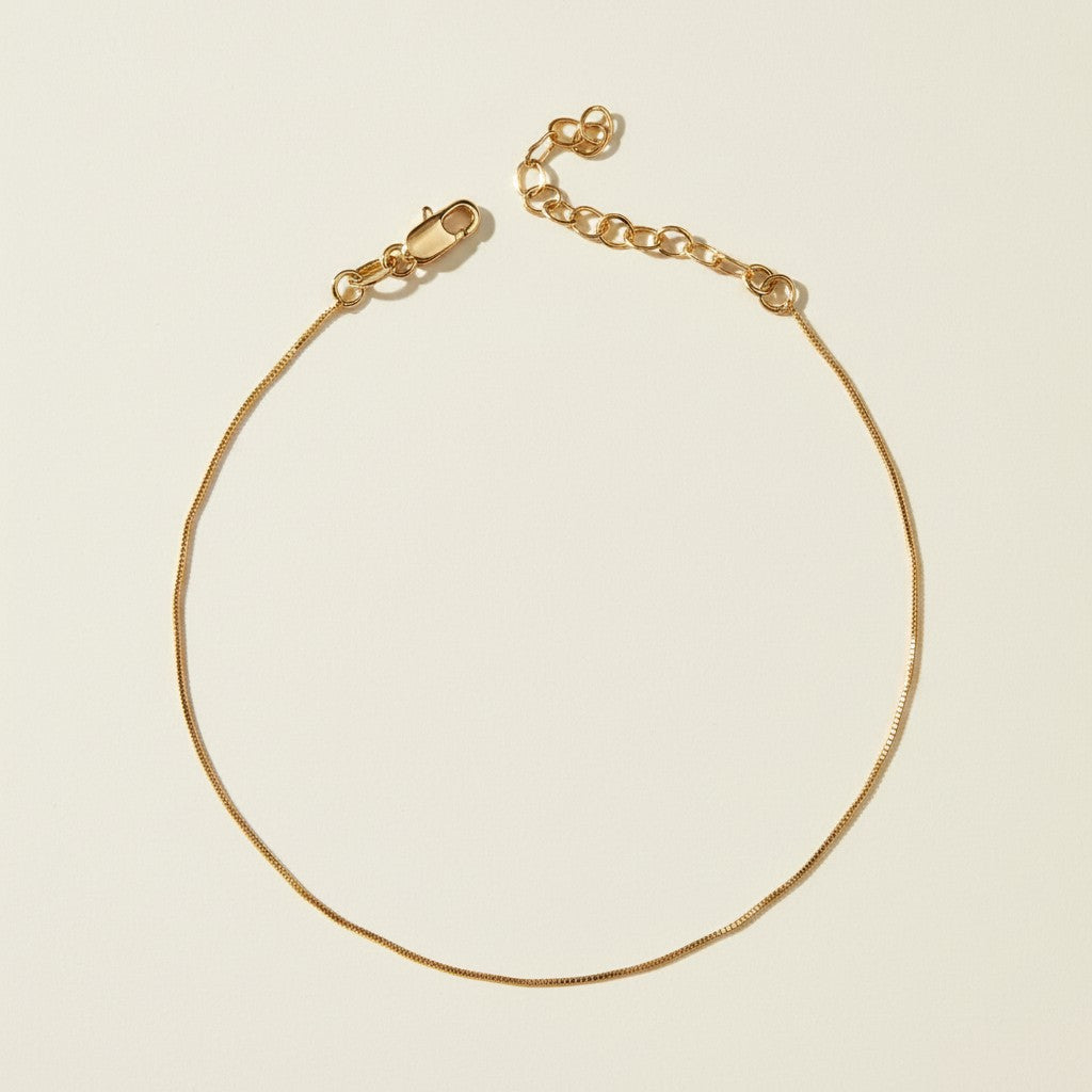 box chain anklet, thin gold anklet, dainty ankle chain, minimalist gold anklet, 18k gold box chain, delicate anklet, adjustable gold anklet, gold anklet clasp detail