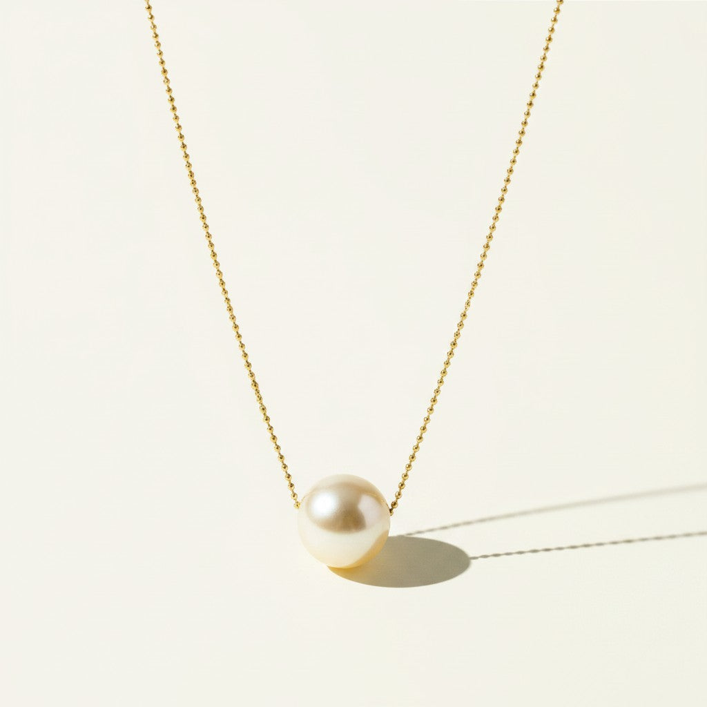 single pearl pendant necklace, pearl necklace gold chain, 18K gold overlay pearl necklace, minimalist pearl jewelry, bead chain pearl necklace, classic pearl pendant, delicate pearl necklace, pearl necklace detail