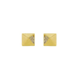 18k GL Pyramid CZ Stud - Donna Italiana ®