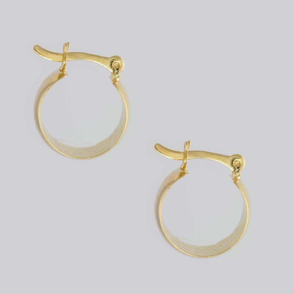 18k GL Versalles Barrel Hoop Polished - Donna Italiana ®
