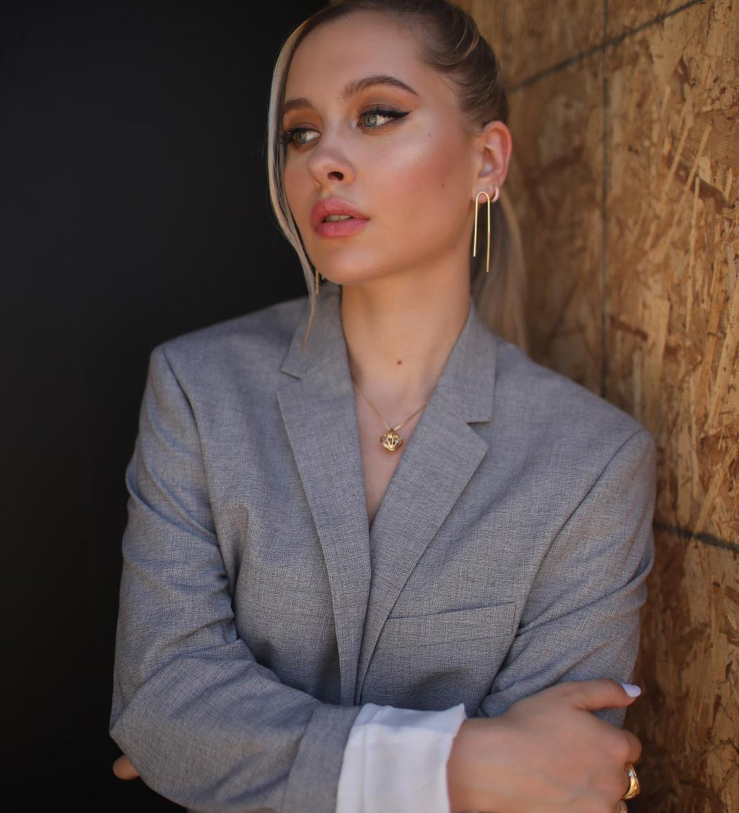 Long U drop Earrings - Donna Italiana ®