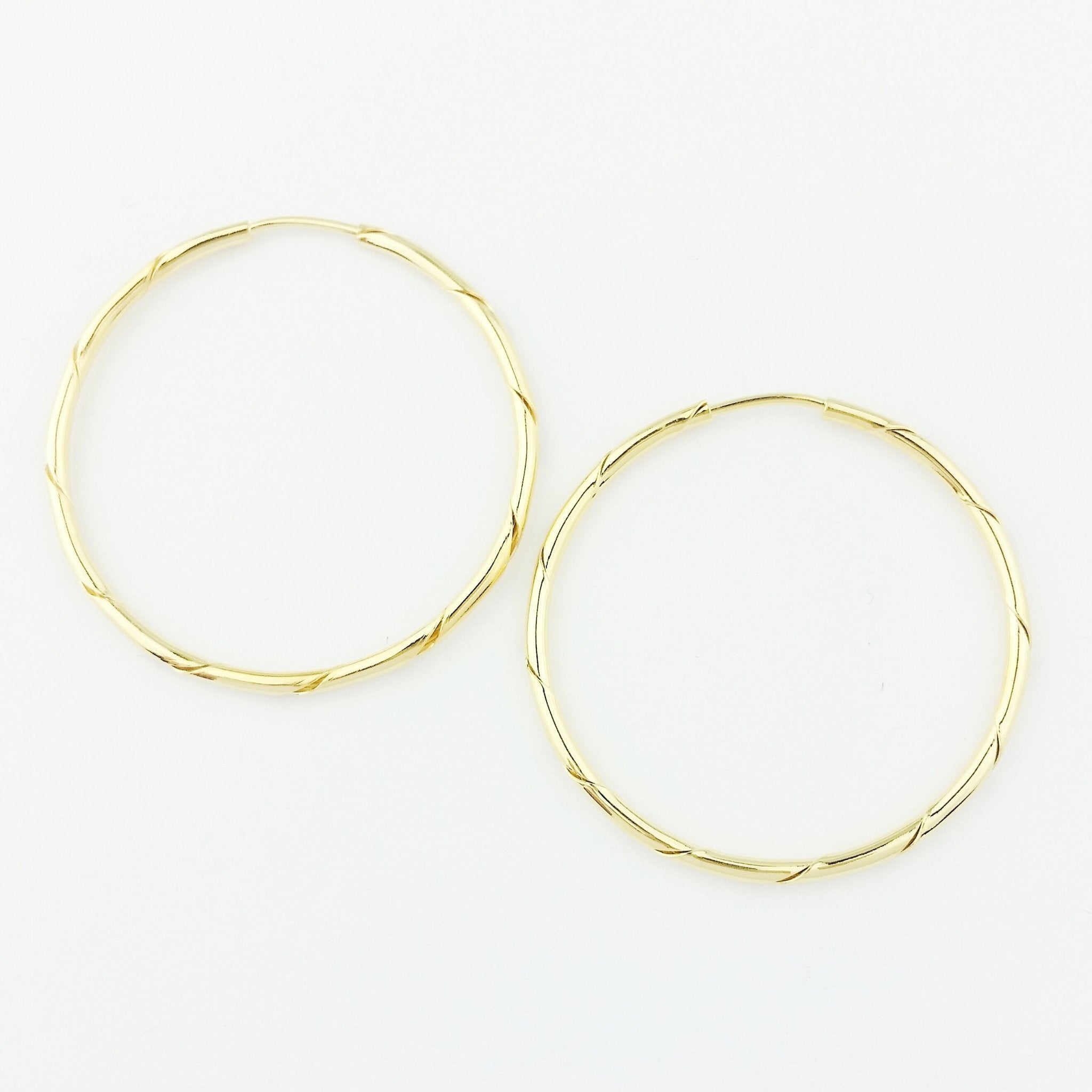 Twisted Skinny Hoop - Donna Italiana ®